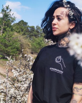 Unisex Shirt "Zola" | TwoPapayas